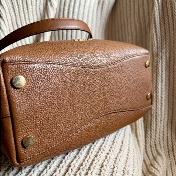 Michael Kors Bedford Large Pebbled Brown Leather Shoulder Bag Gold Hardware - Picture 4 of 15